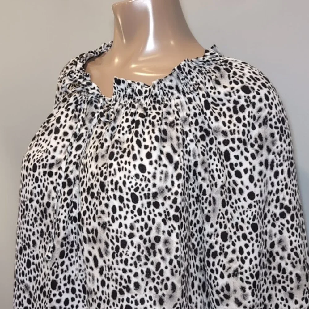 3/$20 A New Day Flowy Cheetah Print Blouse Smocked Keyhole Long Balloon Sleeve - Picture 4 of 14